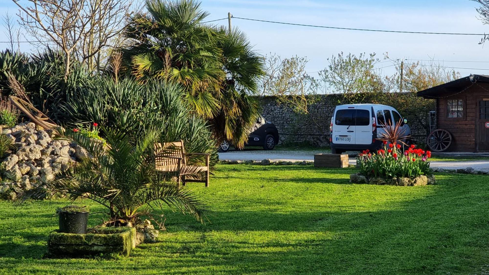 Domaine De Rochebonne Villa Saint-Just-Luzac Exterior foto