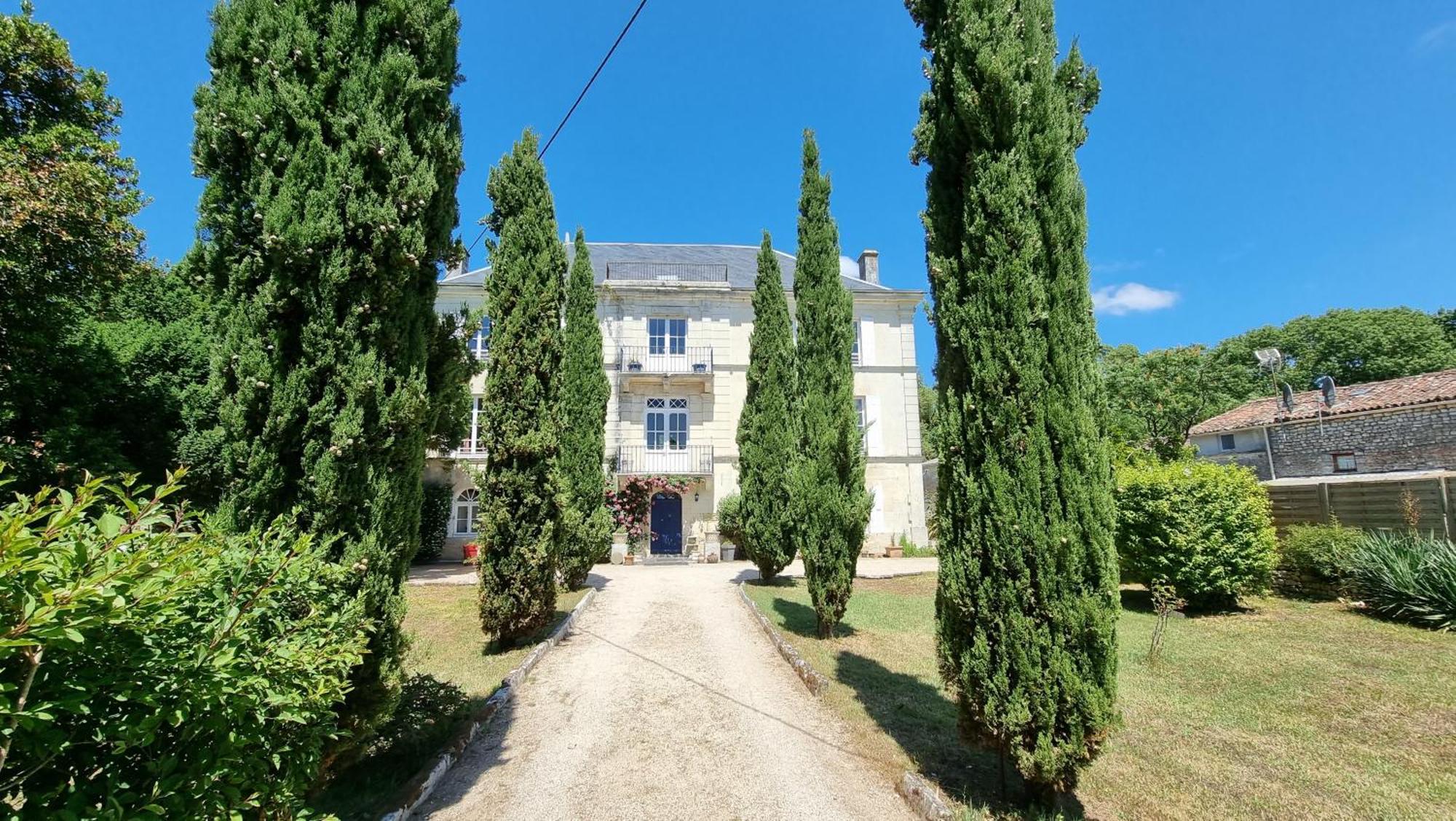 Domaine De Rochebonne Villa Saint-Just-Luzac Exterior foto